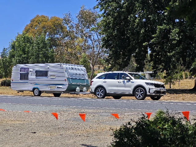 RV & Caravan